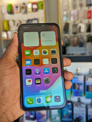 Iphone 11 Plain