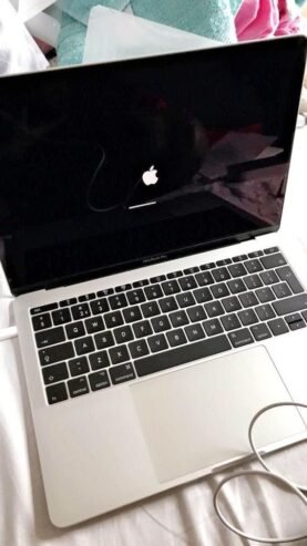 MACBOOK PRO