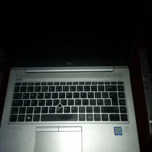 HP ELITEBOOK SSD 512 COREI7 RAM 16