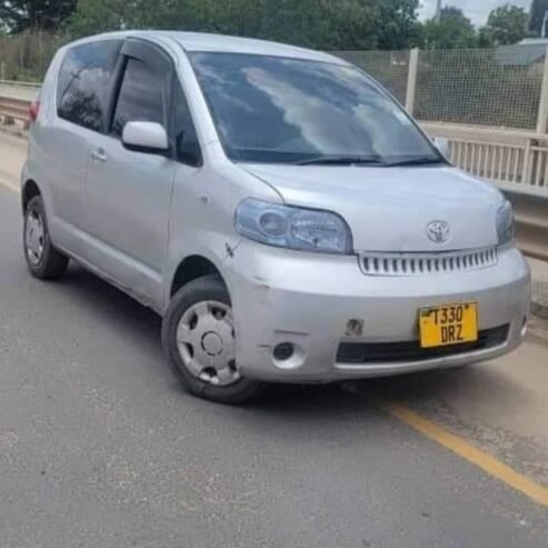 Toyota porte