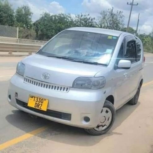 Toyota porte