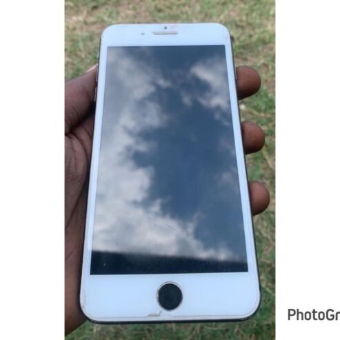 IPHONE 8PLUS: GB64 Clean