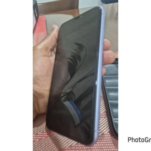 IPHONE 11PLAIN: GB128😎Clean