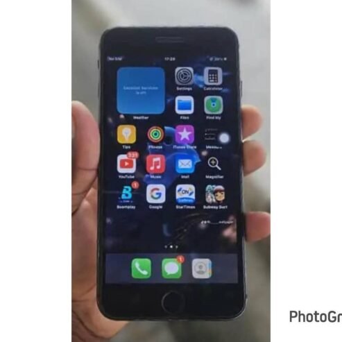 IPHONE 8PLUS: GB64😎Clean