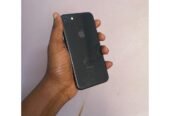 IPHONE 8PLAIN: GB64😎Clean