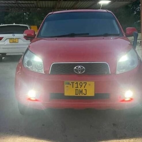 TOYOTA RUSH