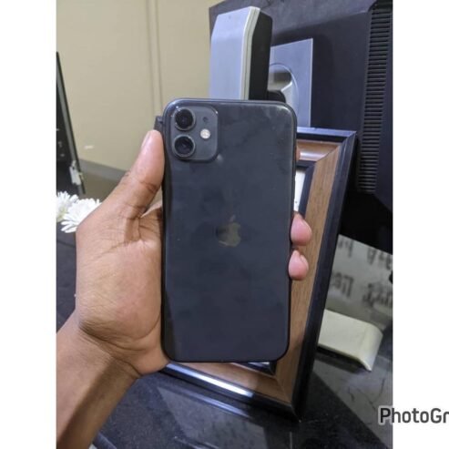 IPHONE 11PLAIN: Gb64😎Clean