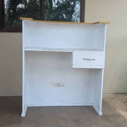 RECEPTION TABLE