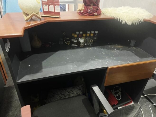 RECEPTION TABLE: