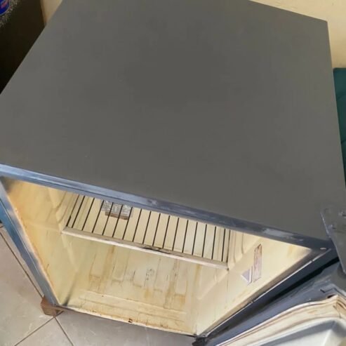FRIDGE SINGLE DOOR