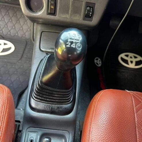 TOYOTA RAV4 OLD MODEL
