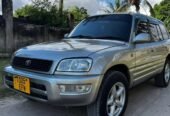 TOYOTA RAV4 OLD MODEL