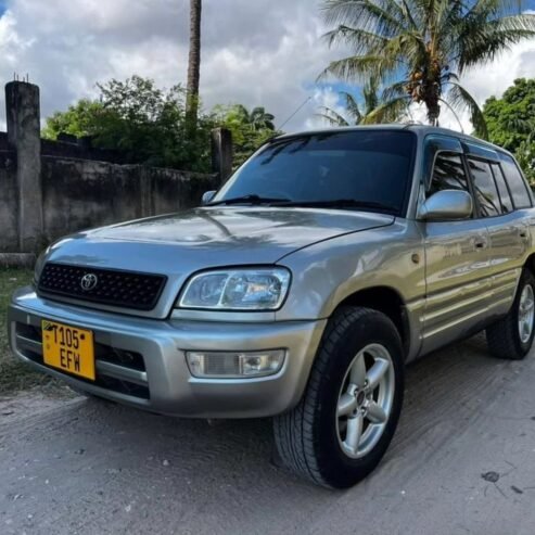 TOYOTA RAV4 OLD MODEL