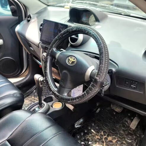 TOYOTA IST DQH