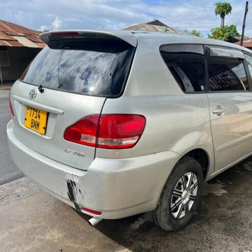 TOYOTA IPSUM