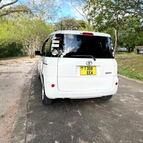 TOYOTA SIENTA