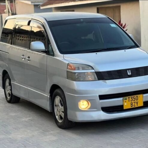 Toyota voxy BZY