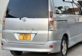 Toyota voxy BZY