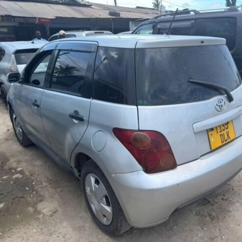 Toyota IST DLK