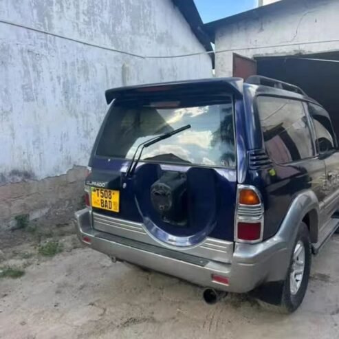 TOYOTA PRADO