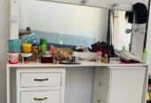 DRESSING TABLE COMPLETEL