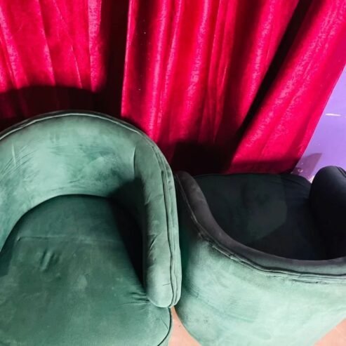 ARMS CHAIRS