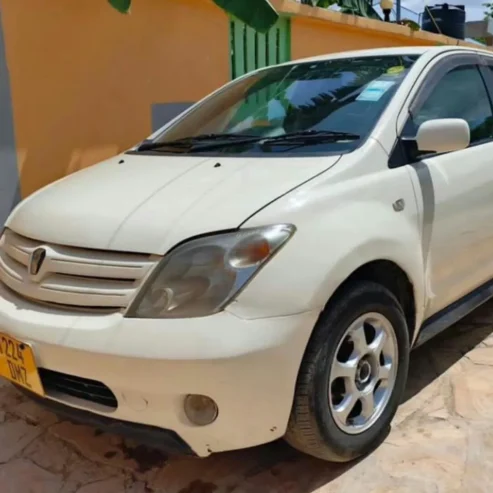 TOYOTA IST DML