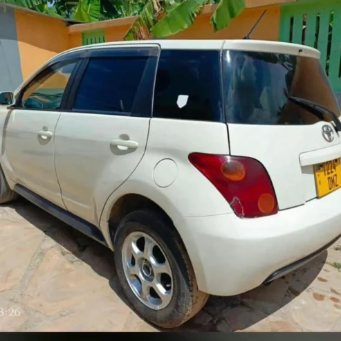 TOYOTA IST DML