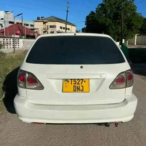 Toyota Harriar old