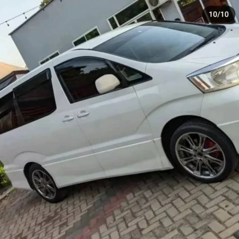Toyota Alphard DTH