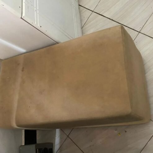 BENCH BADO JIPYA