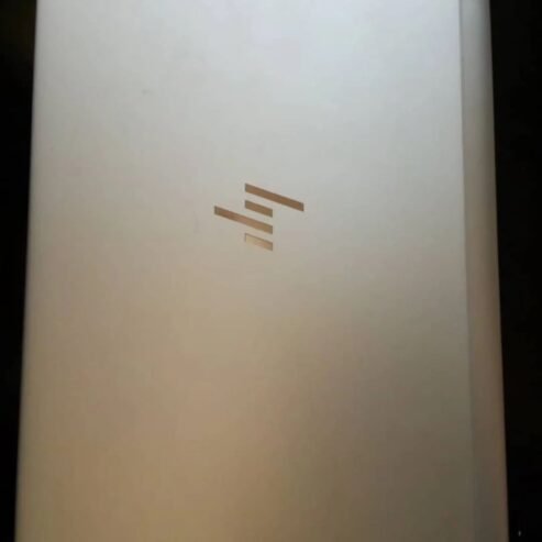 HP ELITEBOOK SSD 256 COREI7 RAM 16