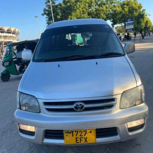 TOYOTA NOAH Sr40 EFX