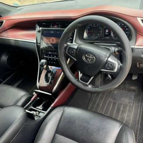 Toyota Harrier Anaconda DZR