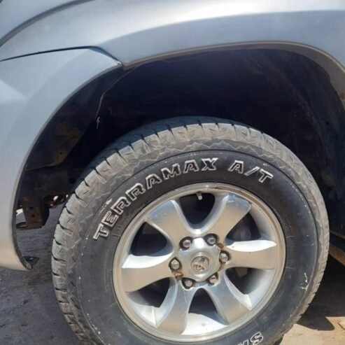 TOYOTA PRADO 120 DFB