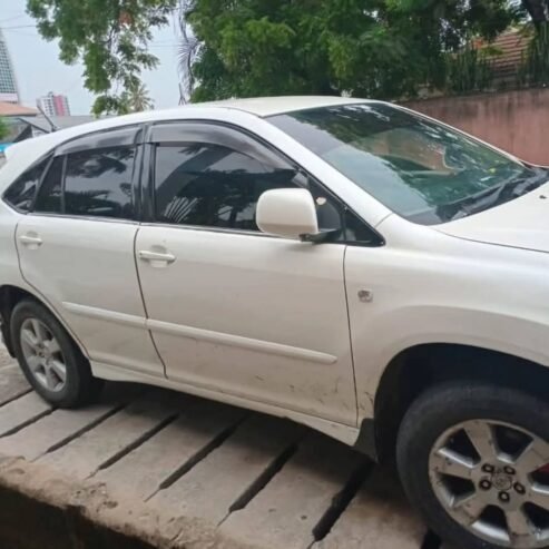 TOYOTA HARRIER BJA