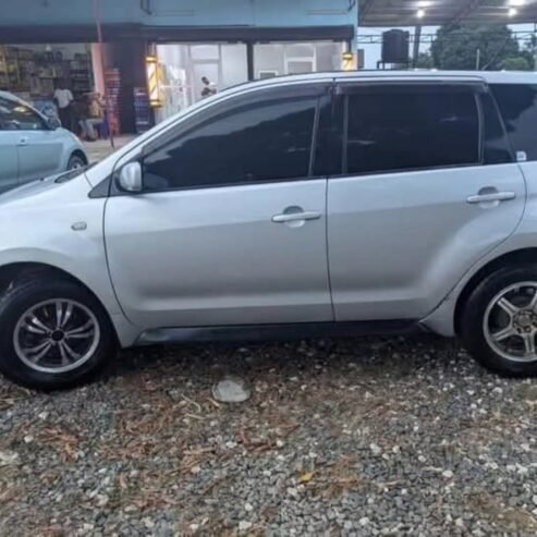 TOYOTA IST