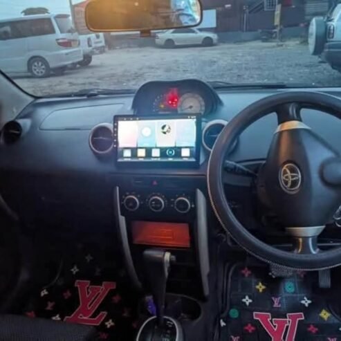 TOYOTA IST