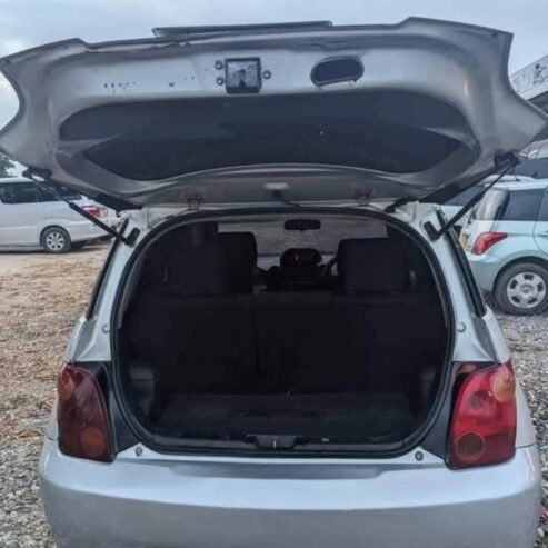 TOYOTA IST