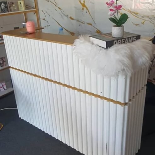 SHELF ZA DUKANI, ZULIA NA RECEPTION TABLE