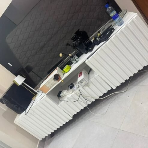 TV SHOWCASE