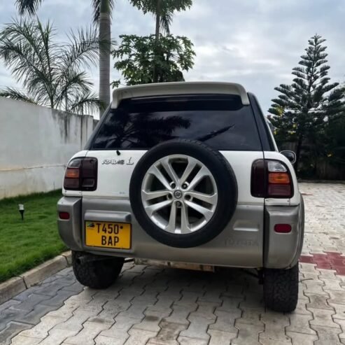 RAV4
