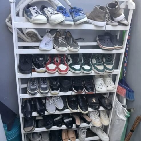 SHOE RACK