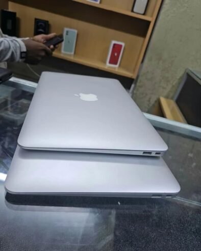 MACBOOK AIR 2011