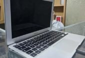 MACBOOK AIR 2011