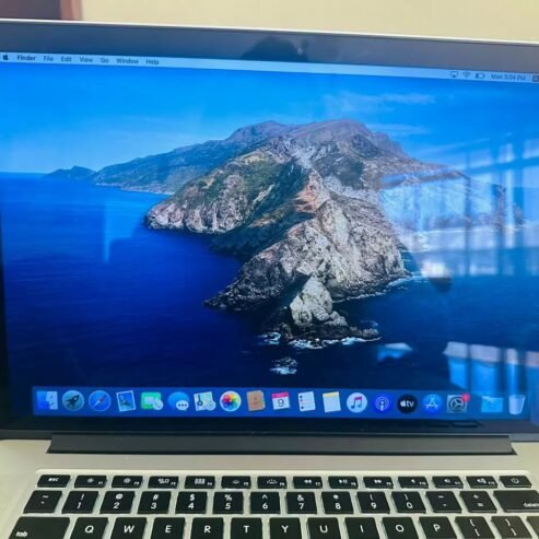 MACBOOK PRO