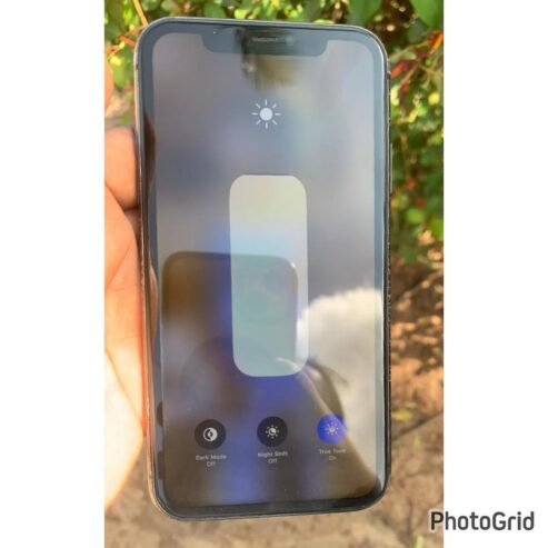 IPHONE 11PLAIN: GB64😎Clean