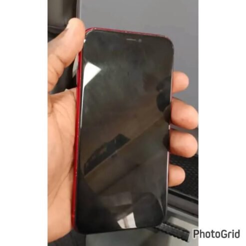 IPHONE 11PLAIN: GB64😎Clean