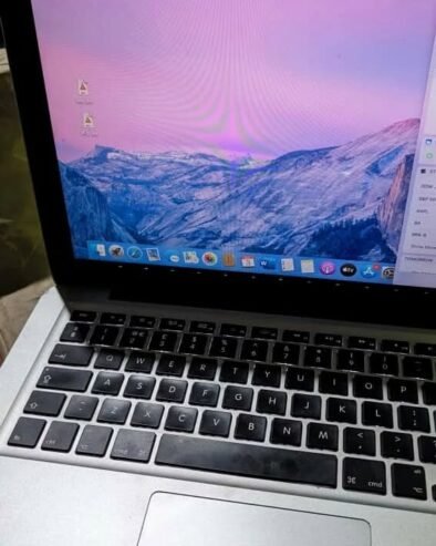 MACBOOK PRO