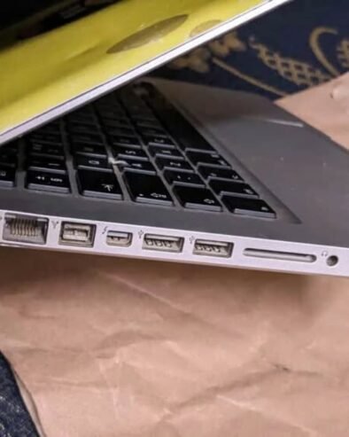 MACBOOK PRO